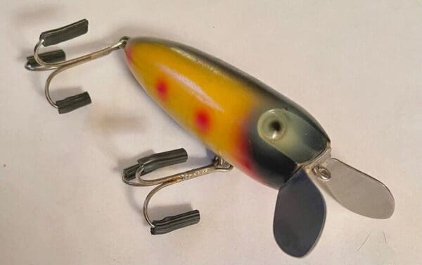 Antique Original Makinen Waddle Bug Fishing Lure, RARE Super Clean Lure - Image 2