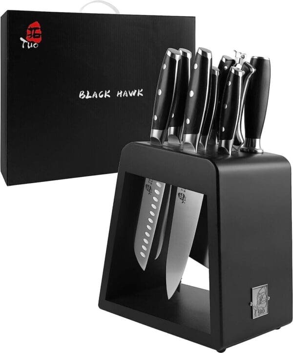 A knife block with knives in it